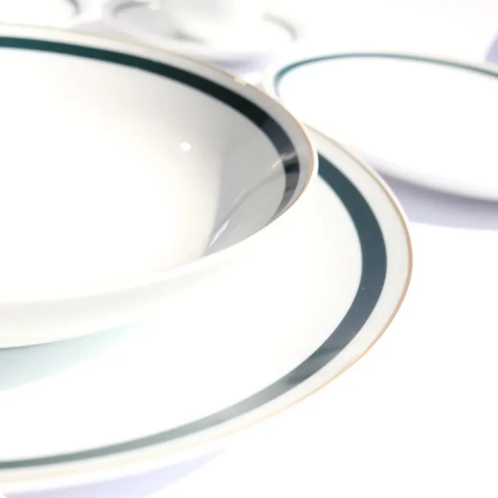 Aparelho de Jantar Porcelana Très Classique Gold Rim 42Pçs