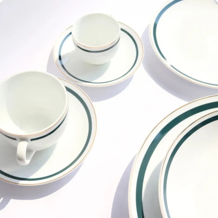 Aparelho de Jantar Porcelana Très Classique Gold Rim 42Pçs