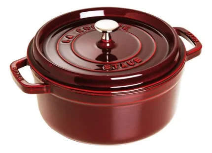 Caçarola Redonda Ferro Fundido Staub La Cocotte 24 Cm Granada Cor Vermelho