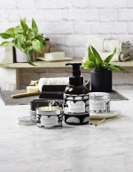 Photograph Collection Sabonete Liqudo Bourbon e Amber Michel Design Works